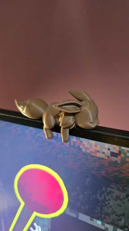 Decora tu monitor con este Pikachu, Eevee o Charizard dormidito