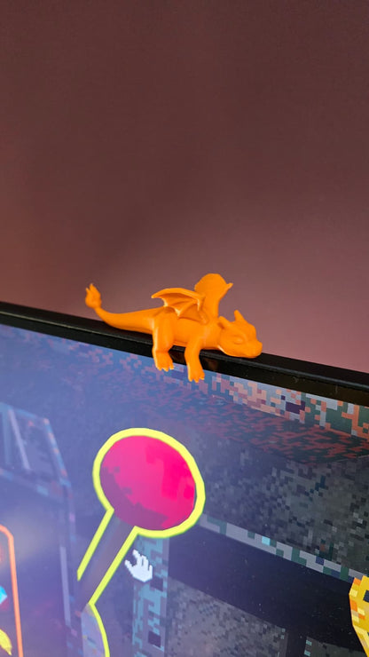Decora tu monitor con este Pikachu, Eevee o Charizard dormidito